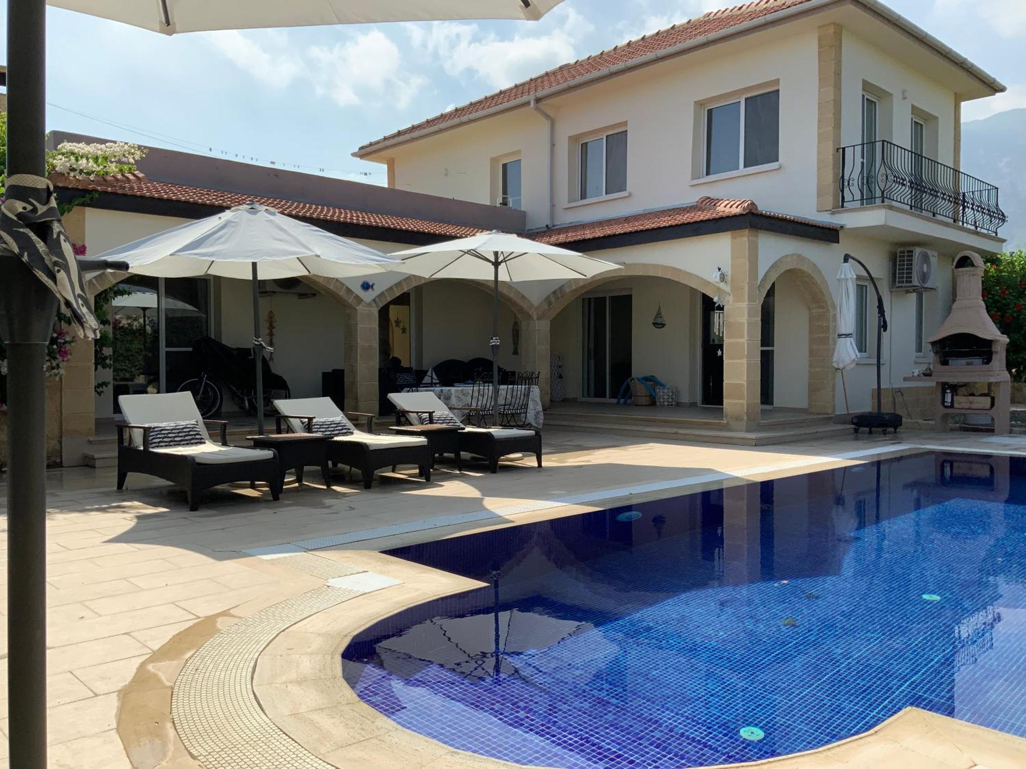 Willa Casa Santos Kyrenia Kirenia Zewnętrze zdjęcie