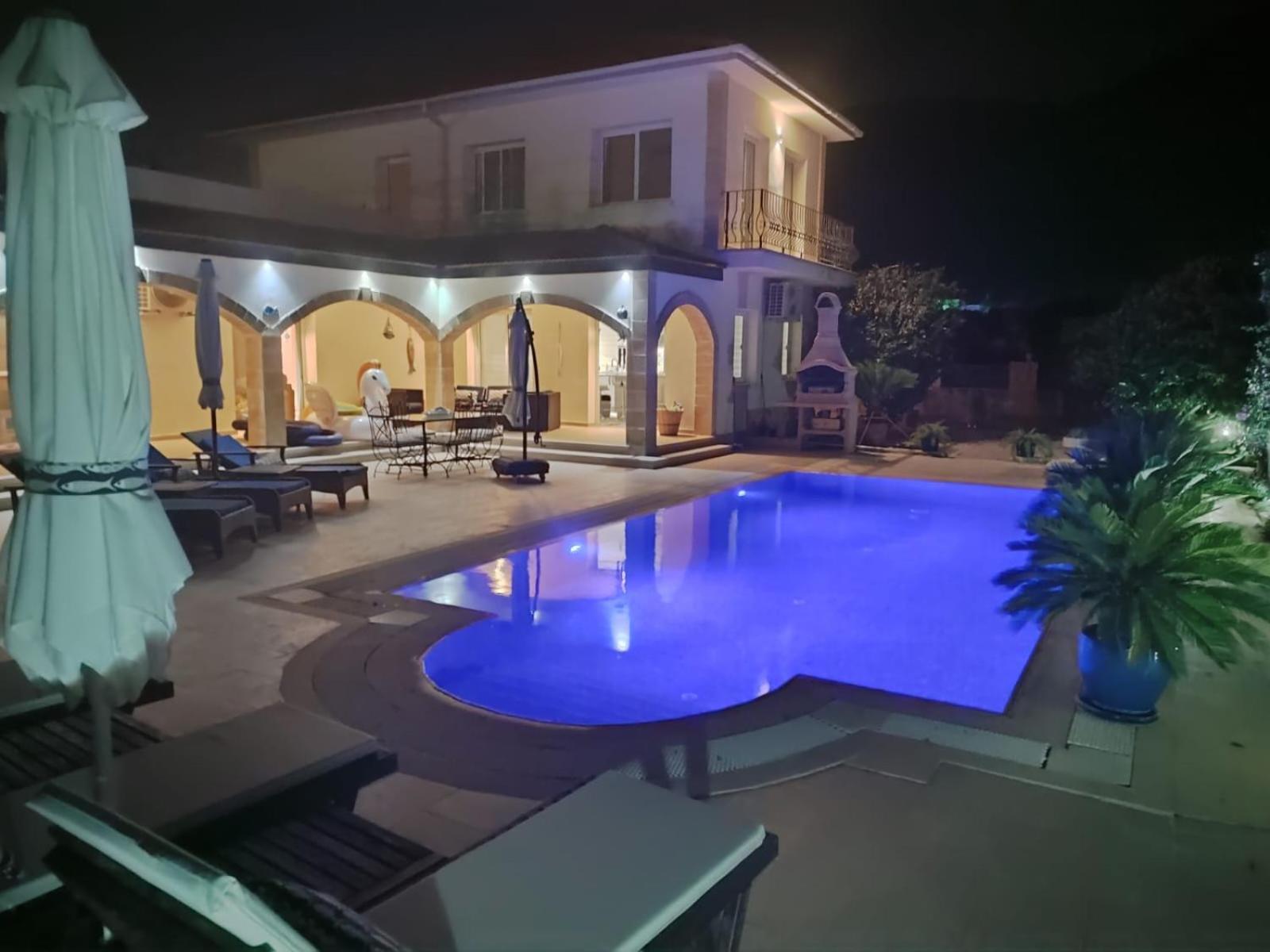Willa Casa Santos Kyrenia Kirenia Zewnętrze zdjęcie