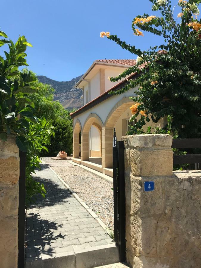 Willa Casa Santos Kyrenia Kirenia Zewnętrze zdjęcie